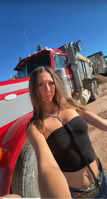 Full leaked Cass hanson private photo