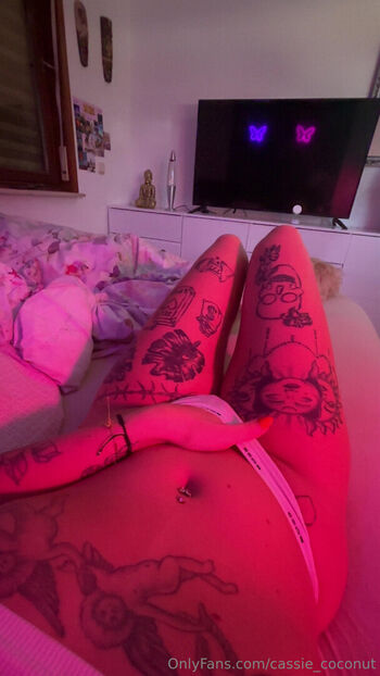 cassie_coconut_