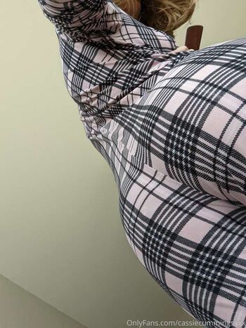 Full leaked Cassie cummings private photo