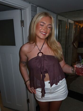 Full leaked Cassiedavidsonx page private photo