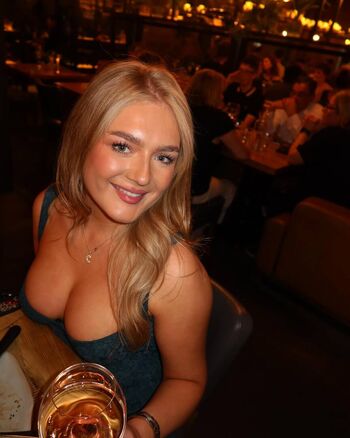 Full leaked Cassiedavidsonx private photo