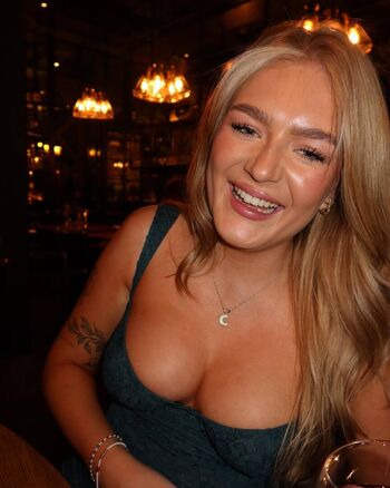 Full leaked Cassiedavidsonx private photo
