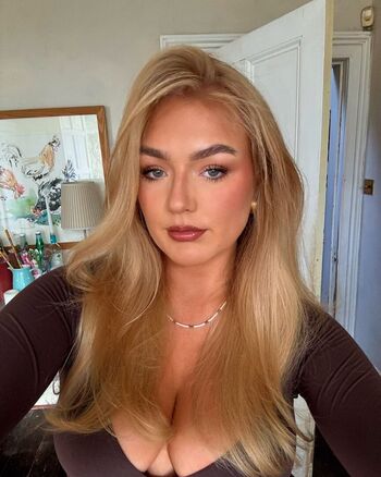 Full leaked Cassiedavidsonx private photo
