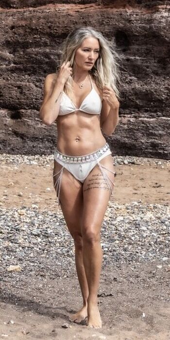 Full leaked Catherine lennard private photo