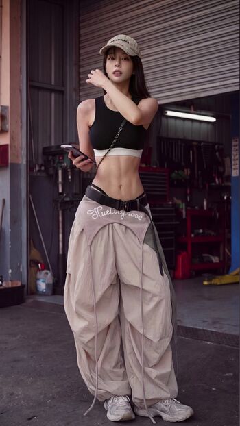 Full leaked Cathrynli private photo