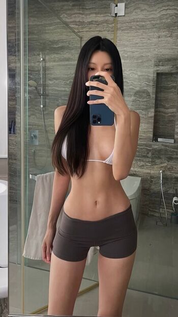 Full leaked Cathrynli private photo
