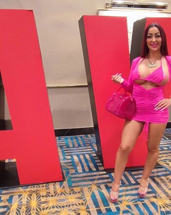 Full leaked Cathy b private photo