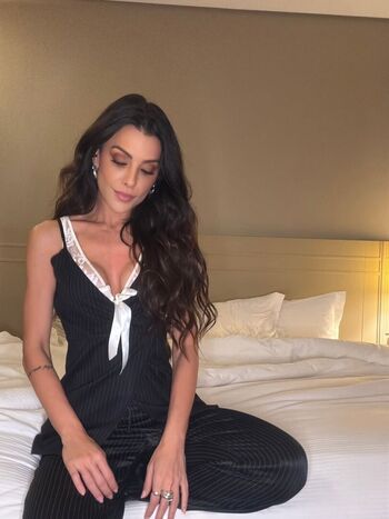 Full leaked Ceci ribeiro private photo