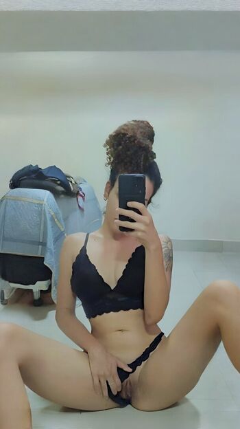 Full leaked Ceclia private photo