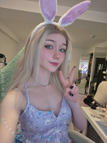 Full leaked Celebi cos page private photo