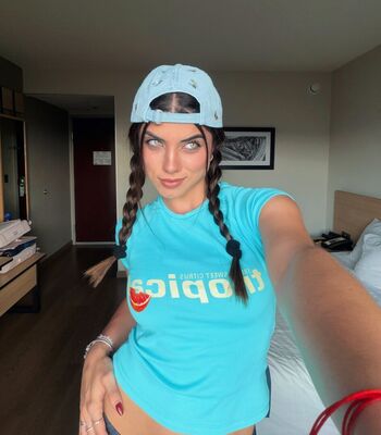 Full leaked Celepamio private photo