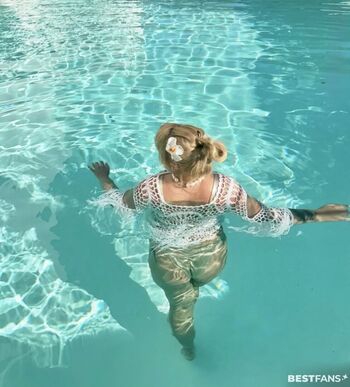 Full leaked Celina x  page private photo