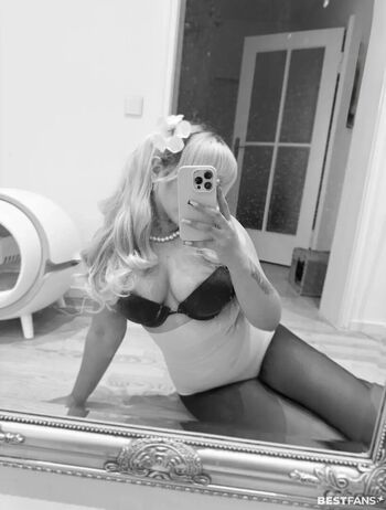 Full leaked Celina x  page private photo