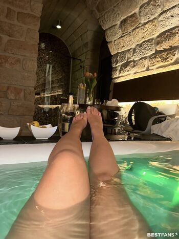Full leaked Celina x  page private photo