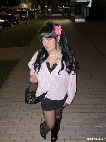 Celina_x31