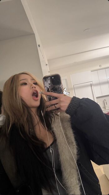 Full leaked Cellow page private photo