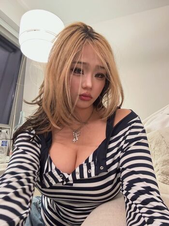 Full leaked Cellow page private photo