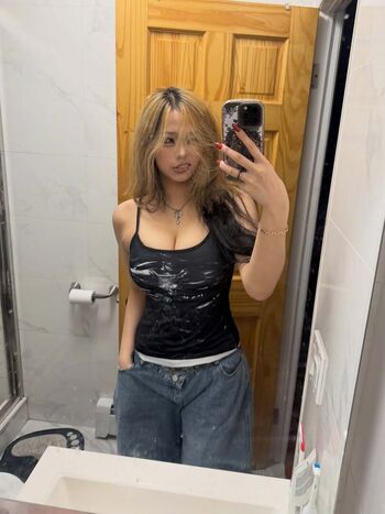 Full leaked Cellow page private photo