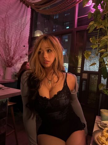 Full leaked Cellow page private photo