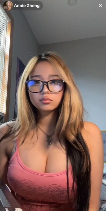 Full leaked Cellow page private photo
