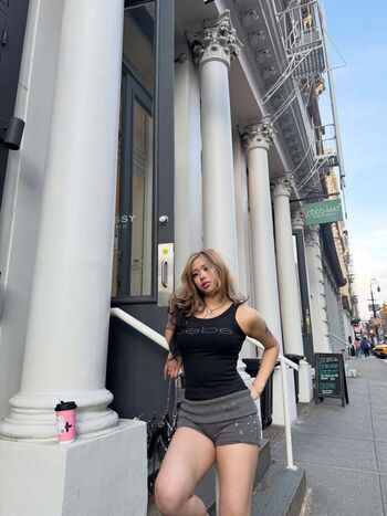 Full leaked Cellow page private photo