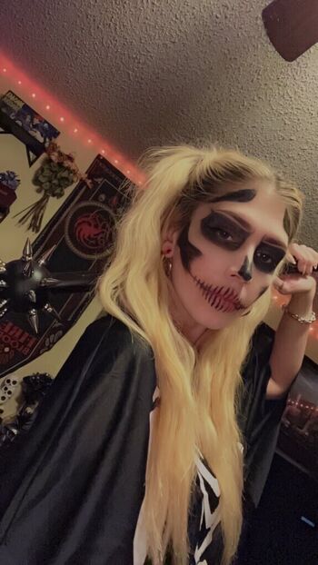 Full leaked Cemeteryfaerie private photo