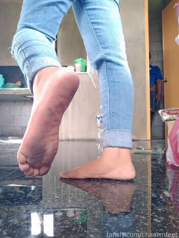 Full leaked Chaarmfeet page private photo