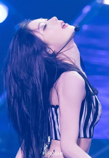 Full leaked Chaeryeong private photo