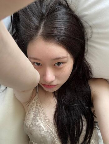 Full leaked Chaeryeong page private photo