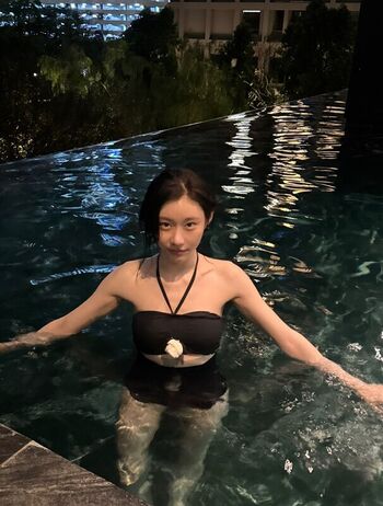 Full leaked Chaeryeong page private photo