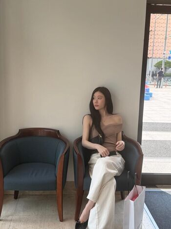 Full leaked Chaeryeong page private photo