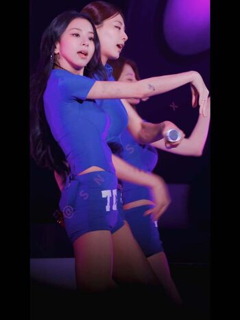 Full leaked Chaeyoung private photo