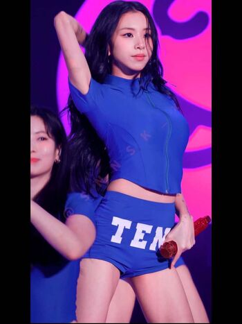 Full leaked Chaeyoung private photo