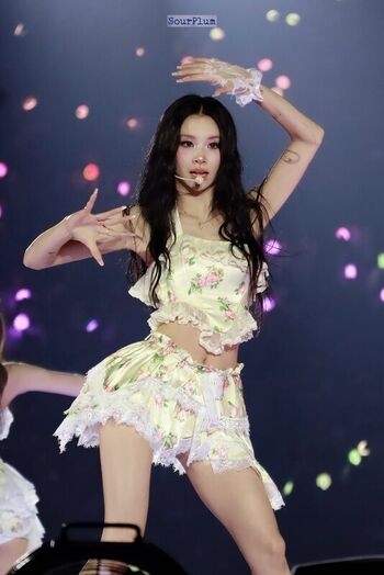 Full leaked Chaeyoung private photo