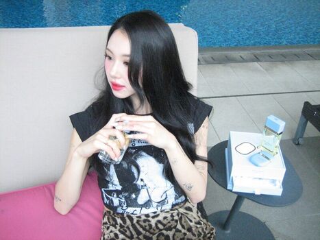 Full leaked Chaeyoung private photo