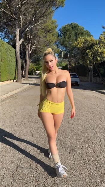 Full leaked Chanel morales private photo