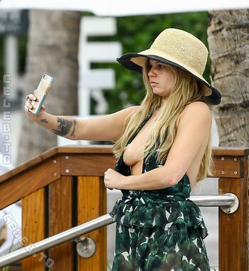 Chanel West Coast
