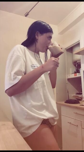 Full leaked Chani lenglet private photo