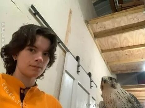 Full leaked Chapstickbxtch page private photo
