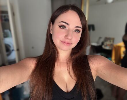 Full leaked Charleemanderz private photo