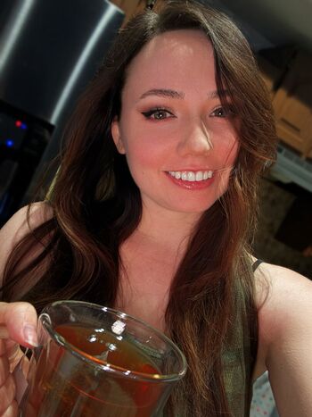 Full leaked Charleemanderz private photo
