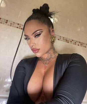 Full leaked Charleymcmahon private photo