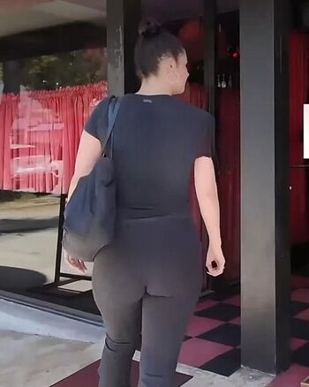 Full leaked Charli d amelio private photo