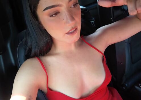 Full leaked Charli d amelio private photo