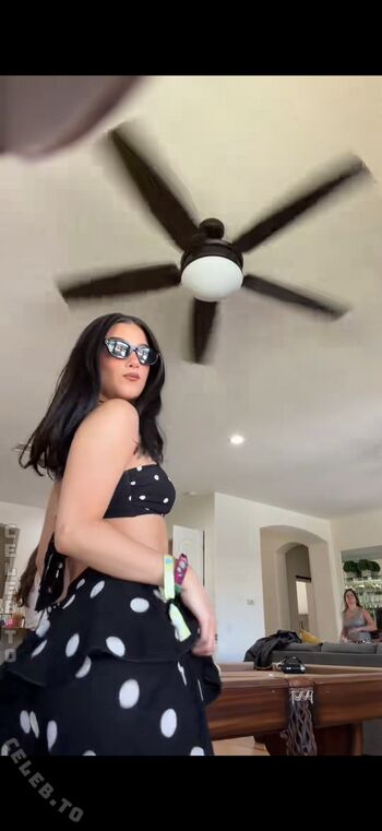 Full leaked Charli d amelio private photo