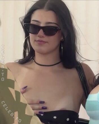 Full leaked Charli d amelio private photo