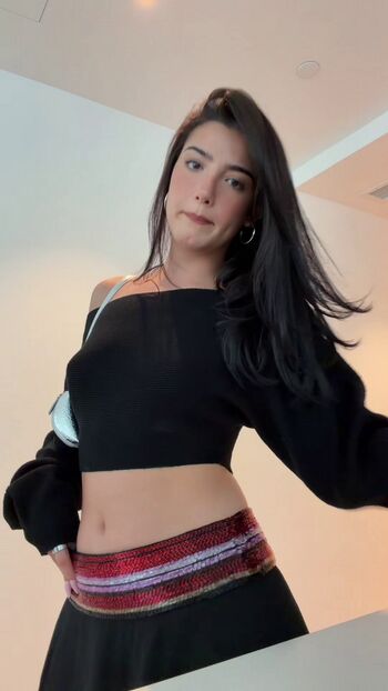 Full leaked Charli d amelio page private photo