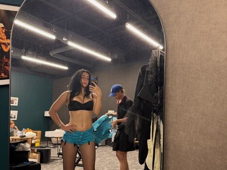 Full leaked Charli xcx private photo