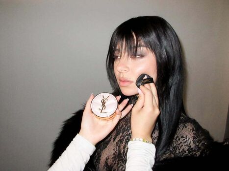 Full leaked Charli xcx private photo