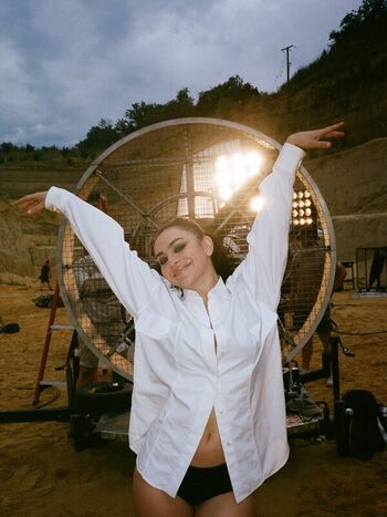 Full leaked Charli xcx private photo
